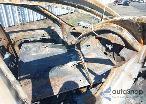 2017 Volvo Xc90 T6 Momentum z USA, uszkodzony, nr VIN YV4A22PK6H1177706